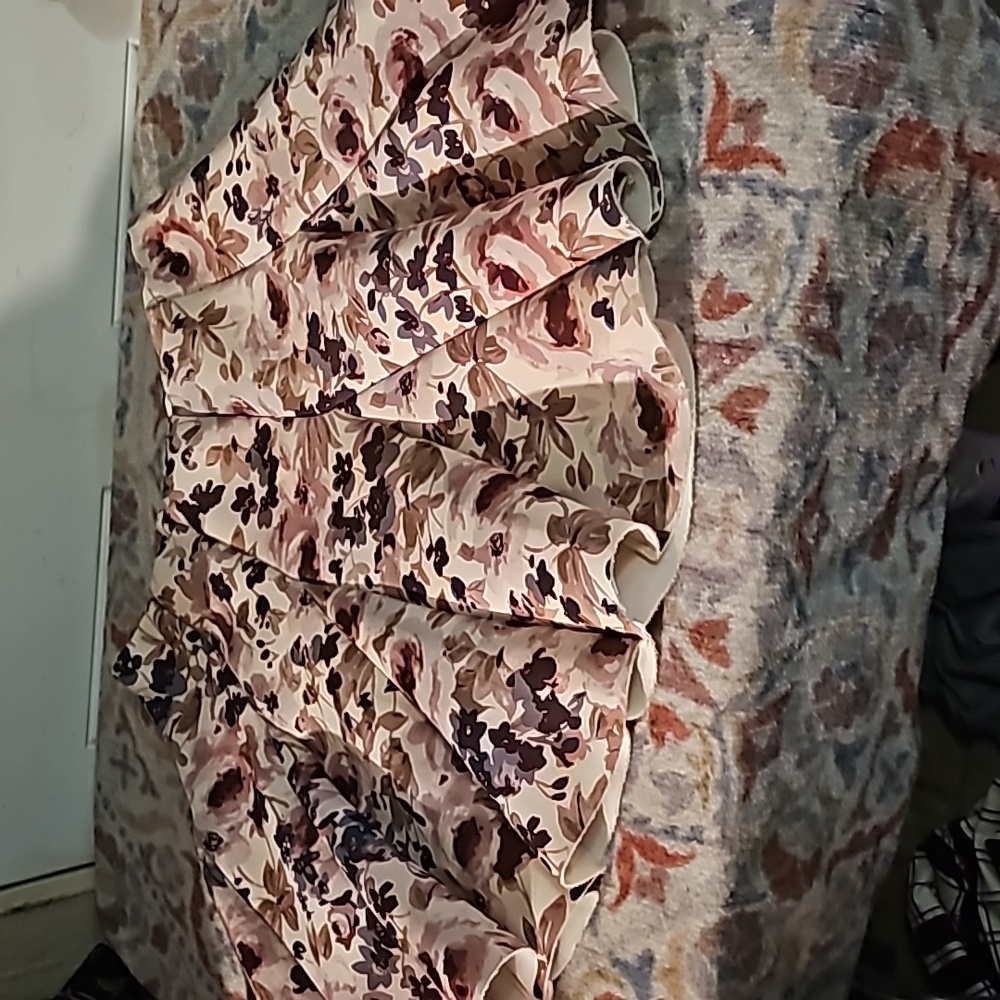 LAUREN CONRAD RUNWAY FLORAL PRINT CIRCLE SKIRT SIZE 16